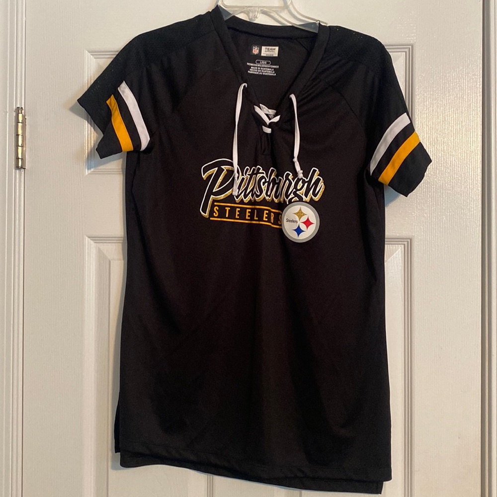 Womens Steelers shirt